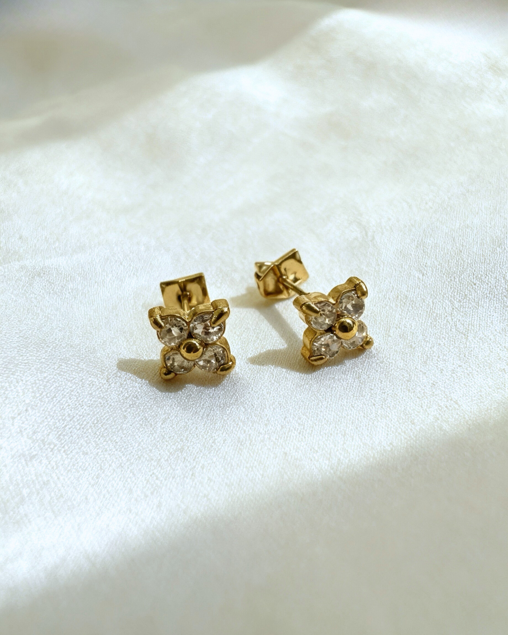 Bloom Studs